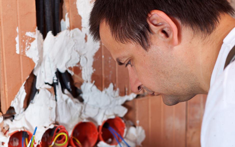 cherche électricien pas cher Cesson