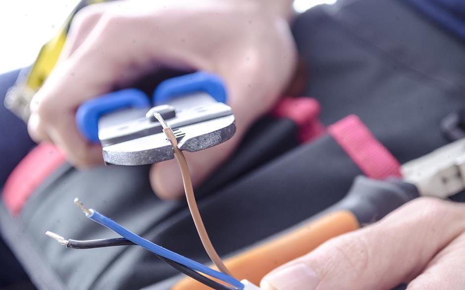 technicien électricien Paris 9